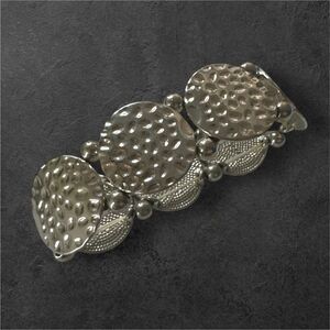 Vintage Y2K Women's Chunky Silver Tone Pebbled Beaded Stretchy Slip on Statement
